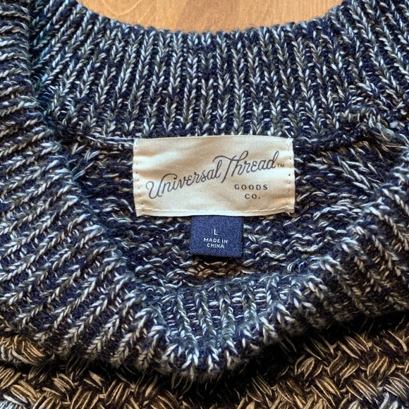 Universal Thread Blue Knit Sweater, Size Large - Picture 2 of 2